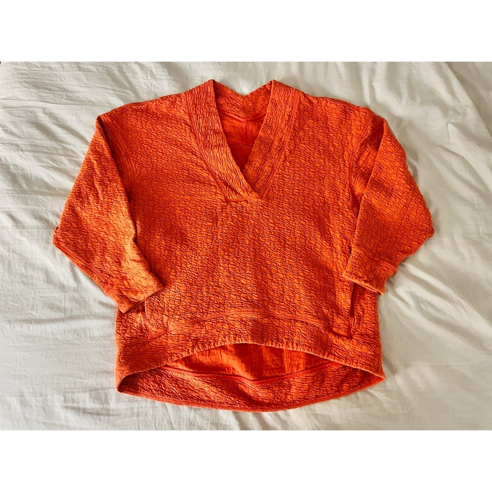 Lululemon Rippled V-Neck Pullover - Picture 4 of 6